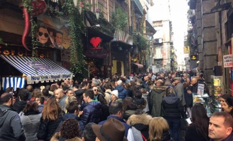 B&B Spaccanapoli A Due Passi Da Via Tribunali Exterior foto